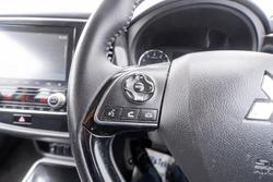 2019 Mitsubishi Outlander ES