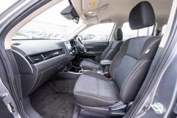 2019 Mitsubishi Outlander ES