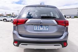 2019 Mitsubishi Outlander ES