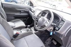 2019 Mitsubishi Outlander ES