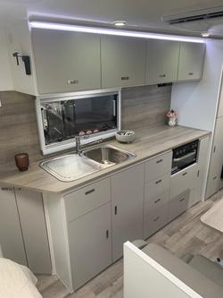 2025 Design RV Crx Semi Off Road Van 7, 21'6''