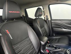 2022 Nissan Navara PRO-4X Warrior D23 MY21.5 4X4 Dual Range Black Star