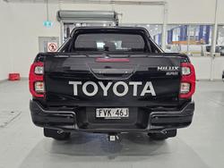 2024 Toyota
Hilux SR5 48V