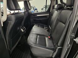 2024 Toyota
Hilux SR5 48V