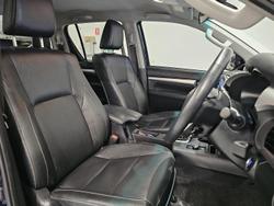 2024 Toyota
Hilux SR5 48V