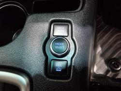 2024 Toyota
Hilux SR5 48V