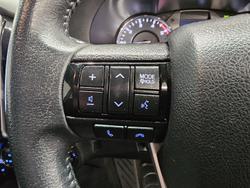 2024 Toyota
Hilux SR5 48V