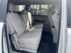 2019 Kia Carnival Si YP MY20 Clear White