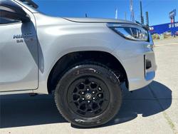 2019 Toyota Hilux SR5