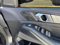 2020 BMW X7 xDrive30d M Sport Dark Shadow Edition