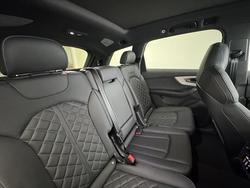 2024 Audi Q7 55 TFSI S line