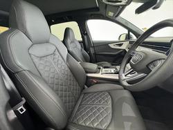 2024 Audi Q7 55 TFSI S line