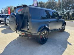 2024 Land Rover Defender 110 D350 X L663 MY25.5 AWD Carpathian Grey