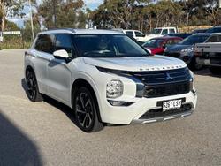 2022 Mitsubishi Outlander Exceed