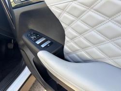 2022 Mitsubishi Outlander Exceed