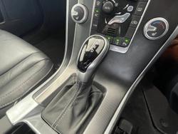 2017 Volvo XC60 T5 R-Design