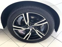2017 Volvo XC60 T5 R-Design