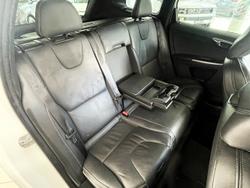 2017 Volvo XC60 T5 R-Design