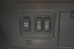 2019 Mitsubishi Pajero GLS