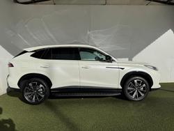 2025 MG HS Super Hybrid Essence