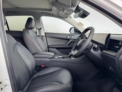 2025 MG HS Super Hybrid Essence