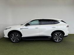 2025 MG HS Super Hybrid Essence