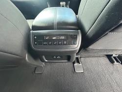 2022 Nissan
Pathfinder ST-L