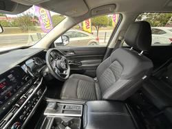 2022 Nissan
Pathfinder ST-L