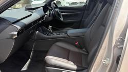 2025 Mazda 3 G25 Astina