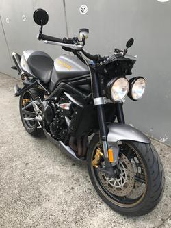 2009 Triumph
Street Triple 675
