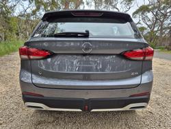 2025 MG ZS Essence Turbo