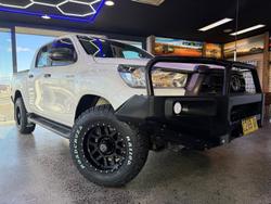 2020 Toyota Hilux SR