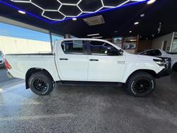 2020 Toyota Hilux SR