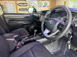 2020 Toyota Hilux SR