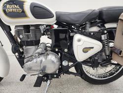 2018 Royal Enfield CLASSIC 350 White