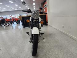 2018 Royal Enfield CLASSIC 350 White