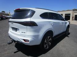 2025 Isuzu MU-X LS-T