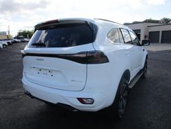 2025 Isuzu
MU-X LS-T