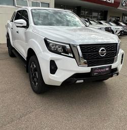 2025 Nissan Navara ST-X