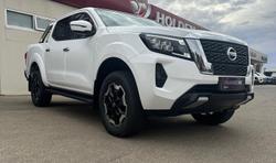 2025 Nissan Navara ST-X