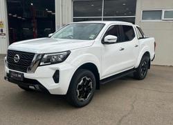 2025 Nissan Navara ST-X