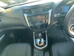 2025 Nissan Navara ST-X