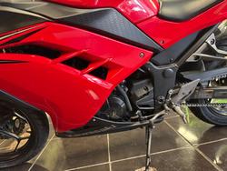 2016 Kawasaki NINJA 300 ABS RED
