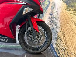 2016 Kawasaki NINJA 300 ABS RED