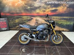 2025 Kawasaki Z900RS SE BLACK
