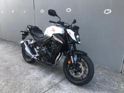 2025 Honda
CB500 Hornet