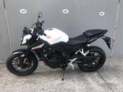 2025 Honda
                CB500 Hornet