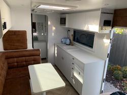 2025 Wonderland RV Amaroo 18'06