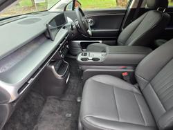 2025 Hyundai IONIQ 9 Calligraphy