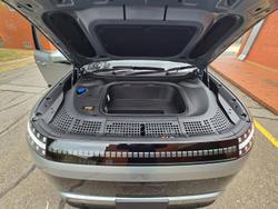 2025 Hyundai IONIQ 9 Calligraphy